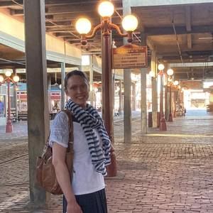 Meet your Posher, Helen